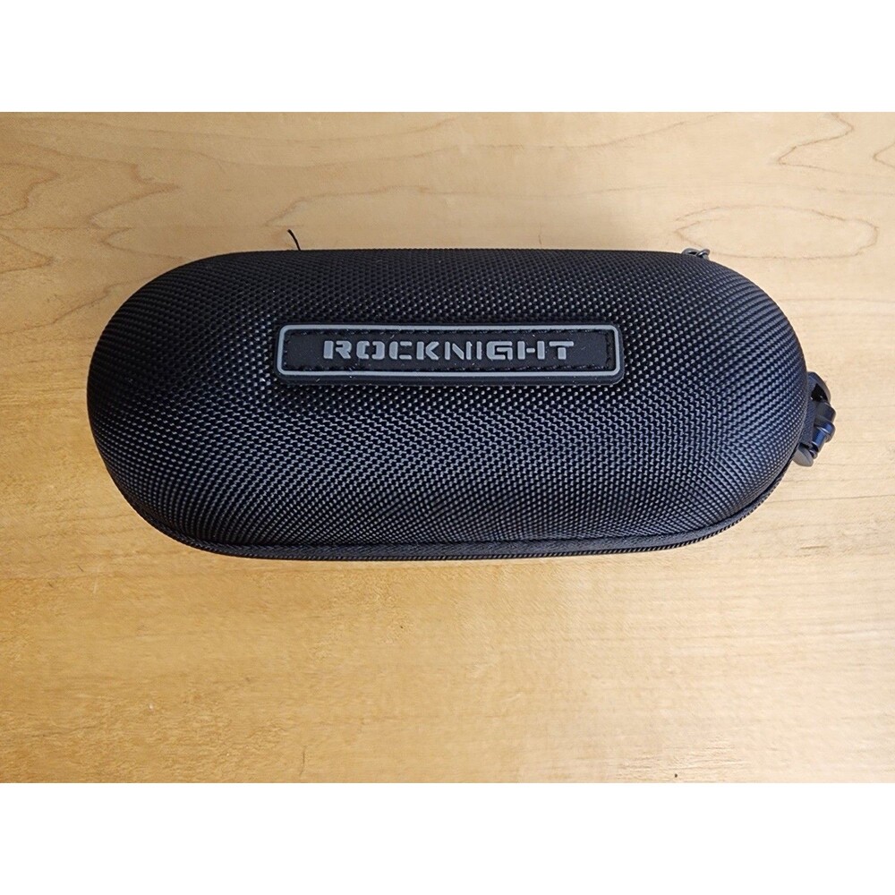 ROCKNIGHT Replacement Sunglasses Soft Padded Case Zipper Clip Black EUC